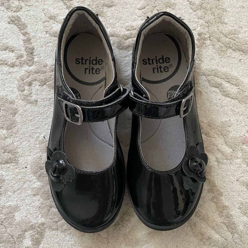 Stride Rite Kids Patent Velcro Flower Mary Jane Dress Shoes, Black Size 12.5 - Picture 3 of 9
